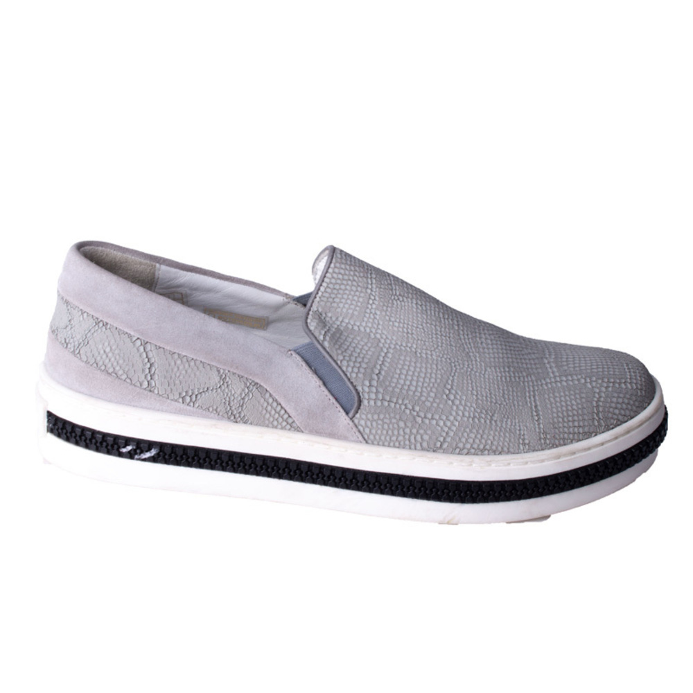 QUE LIGHT GRAY LOAFERS | MENS SIZE 40